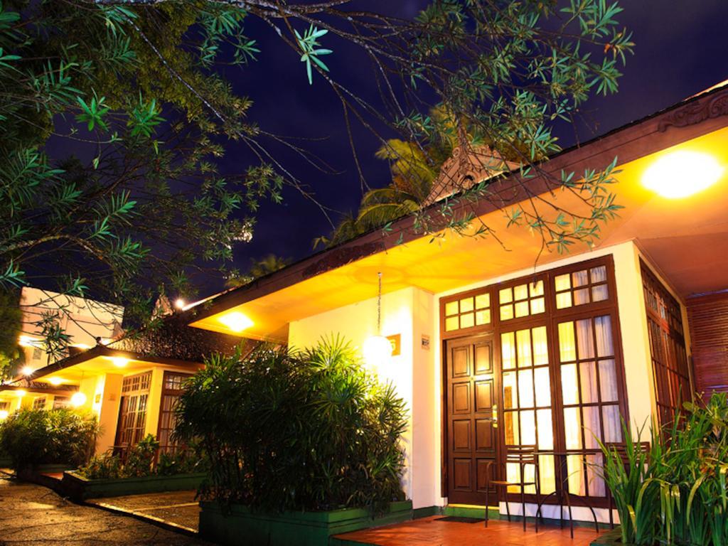 Mesra Business & Resort Hotel Samarinda Exterior foto