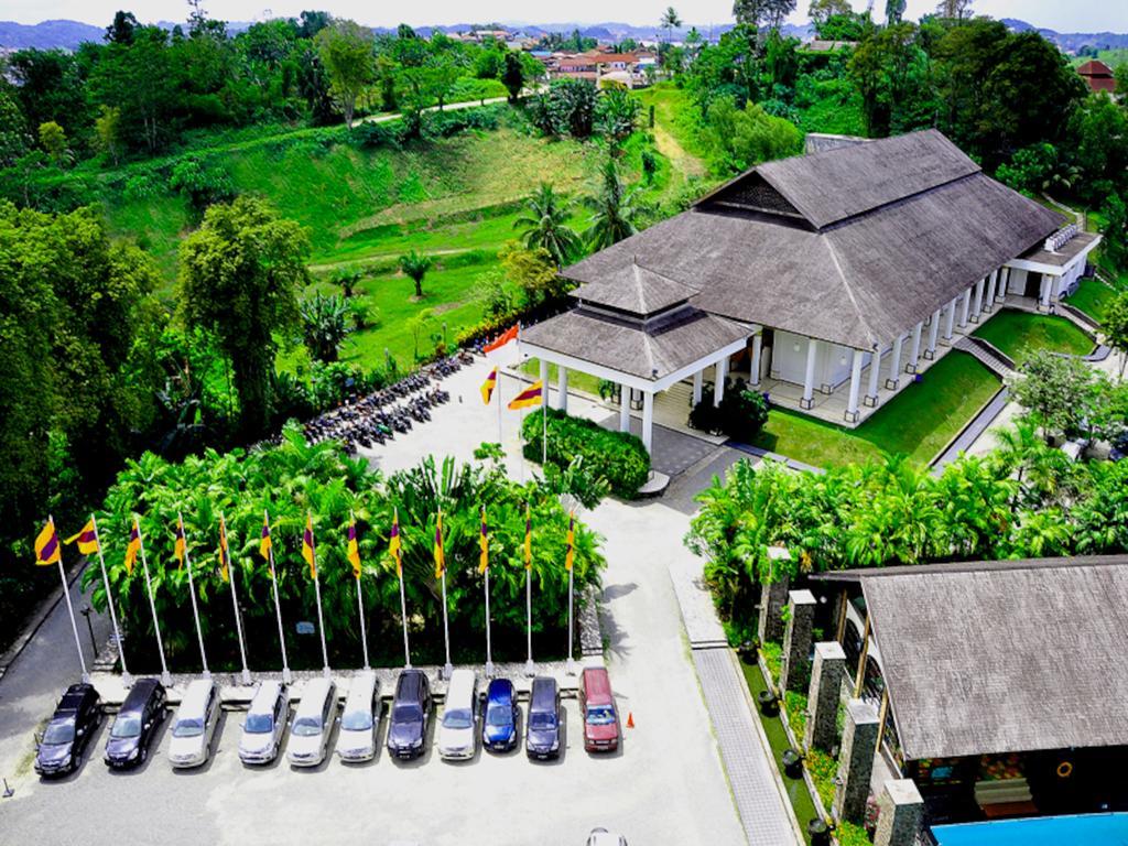 Mesra Business & Resort Hotel Samarinda Exterior foto
